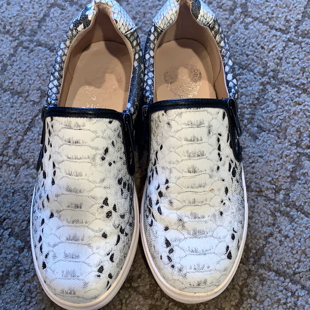 Vince Camuto sneakers